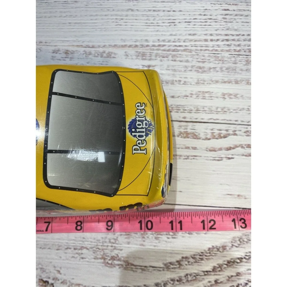 M&M NASCAR Metal‎ Tin Ernie Irvan/Ken Schaefer Race Car Container